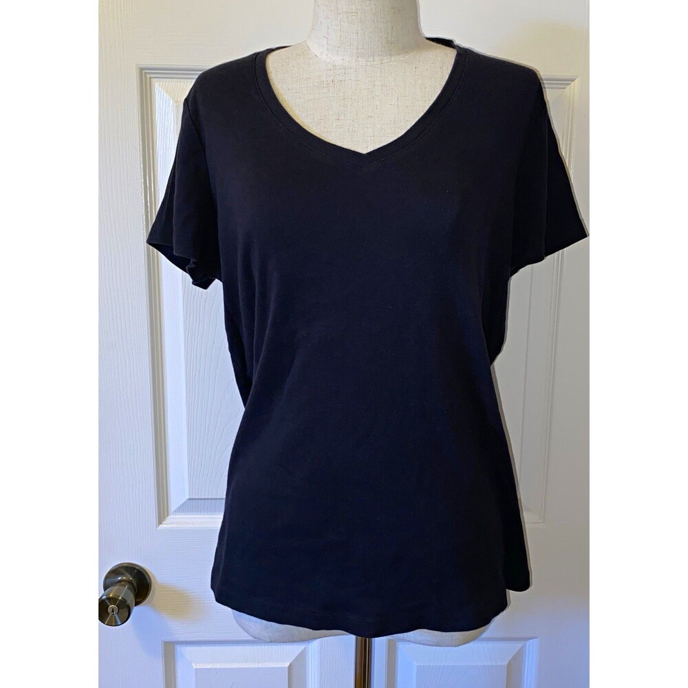 St. John's Bay Black V-Neck Short Sleeve 100% Cotton Knit Tee Size L